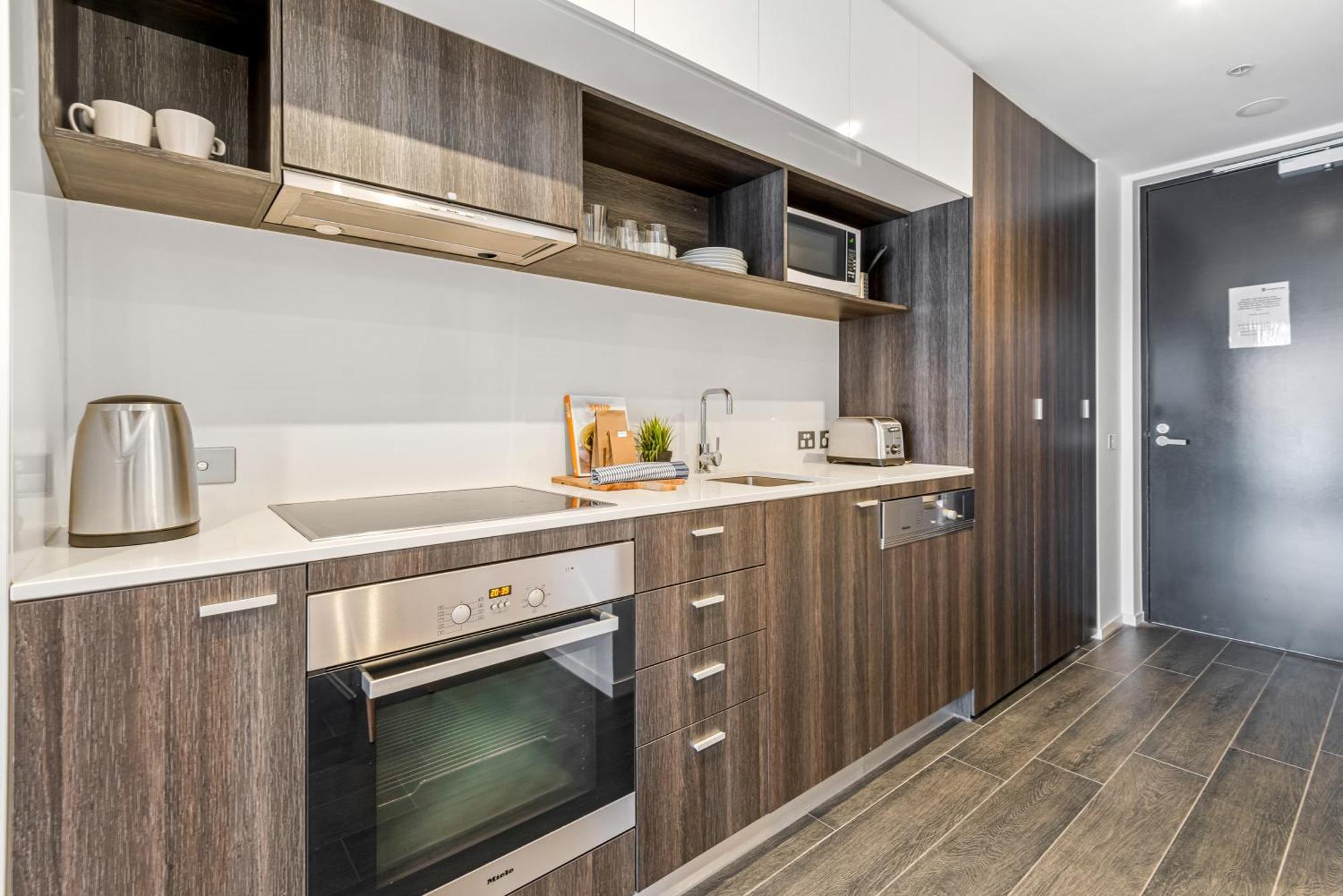 Complete Host Halo Apartments Μελβούρνη Δωμάτιο φωτογραφία