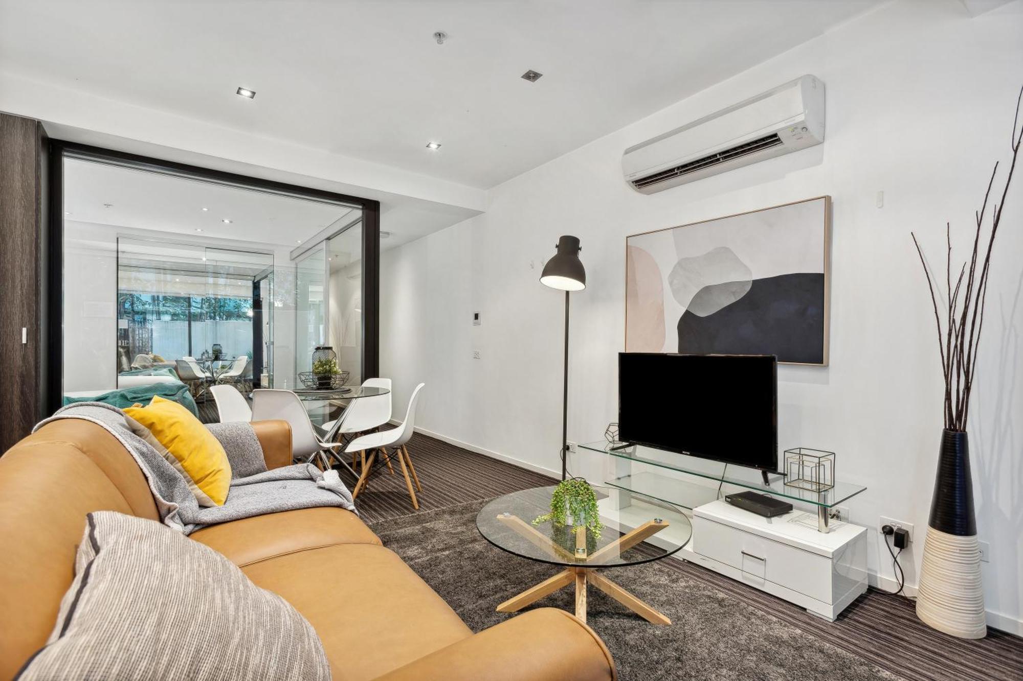 Complete Host Halo Apartments Μελβούρνη Δωμάτιο φωτογραφία